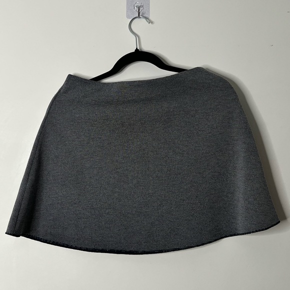 Zara Horizontal ribbed A-Line Stripe Skater Skirt  with subtle ribbed texture - Picture 3 of 6
